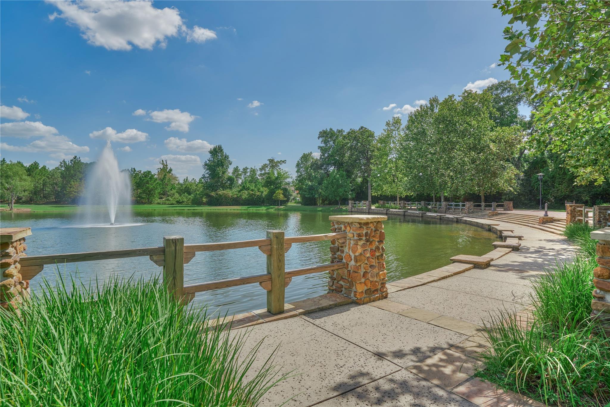 The Woodlands, Texas, 77389, United States, 5 Bedrooms Bedrooms, ,5 BathroomsBathrooms,Residential,Pending,2041474