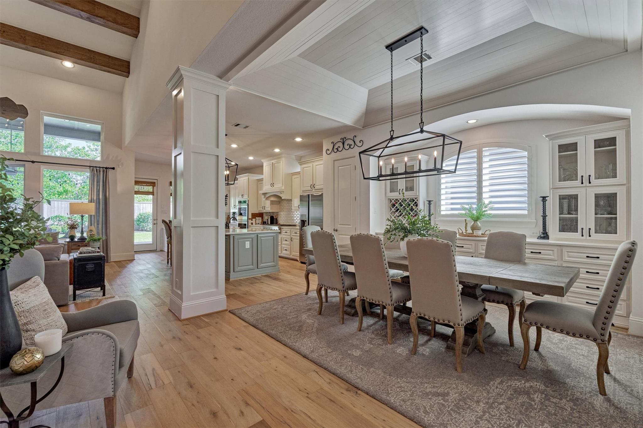 The Woodlands, Texas, 77389, United States, 5 Bedrooms Bedrooms, ,5 BathroomsBathrooms,Residential,Pending,2041474