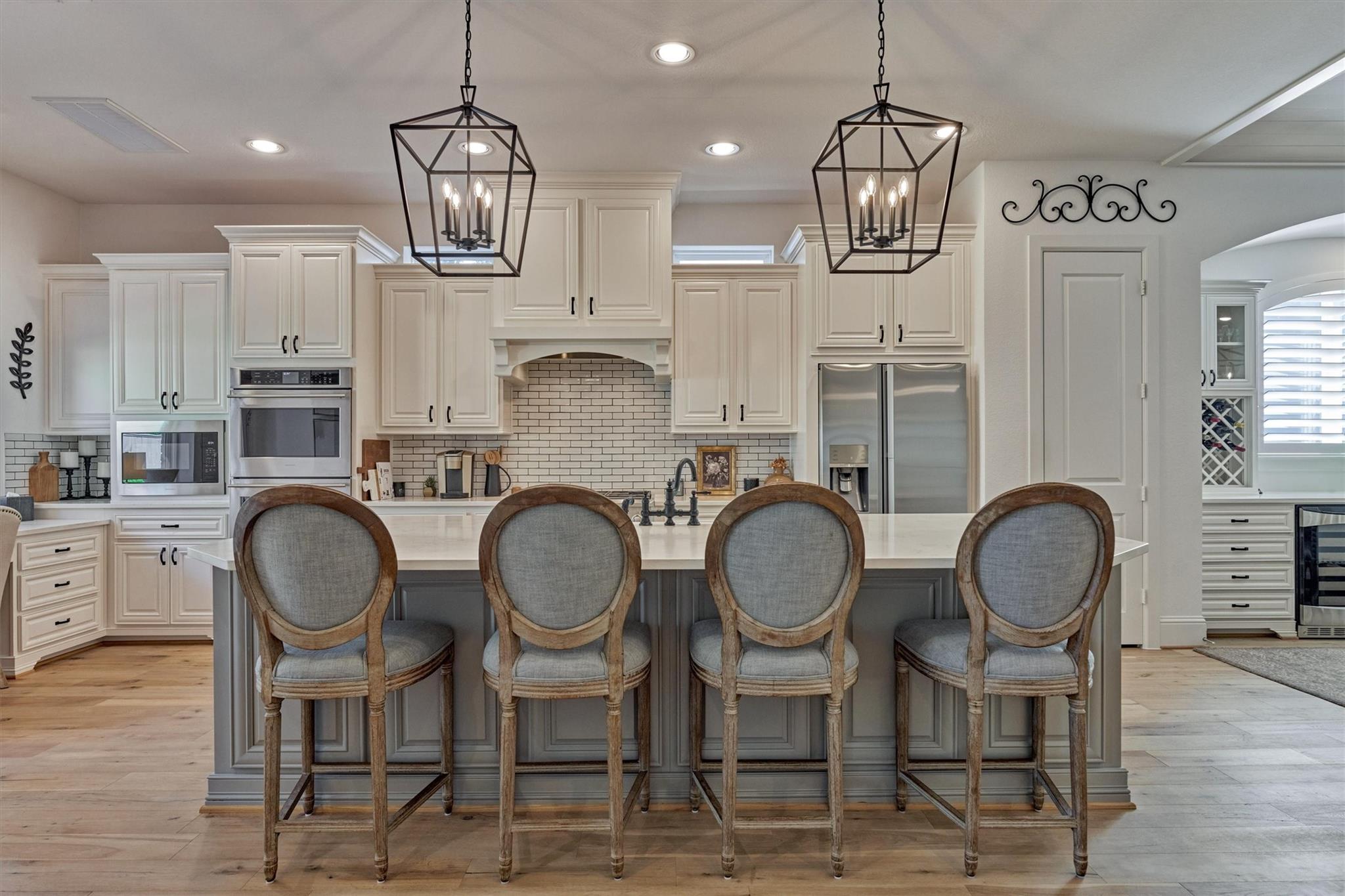 The Woodlands, Texas, 77389, United States, 5 Bedrooms Bedrooms, ,5 BathroomsBathrooms,Residential,Pending,2041474