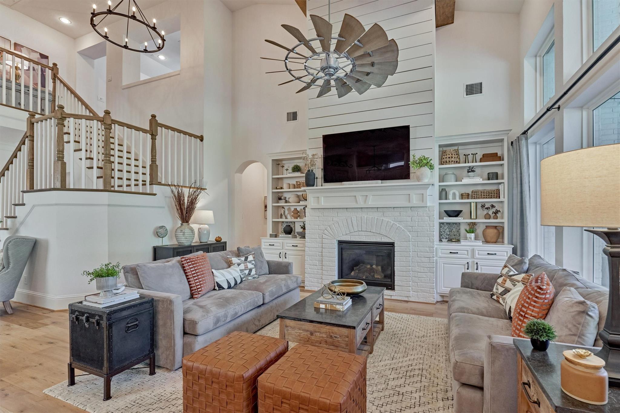 The Woodlands, Texas, 77389, United States, 5 Bedrooms Bedrooms, ,5 BathroomsBathrooms,Residential,Pending,2041474