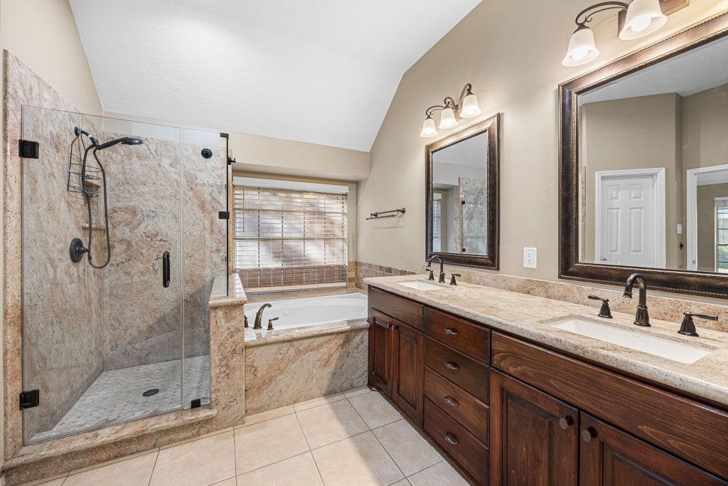 Photo of 17219 Crown Meadow Court, Houston, TX 77095 (MLS # 94076635)