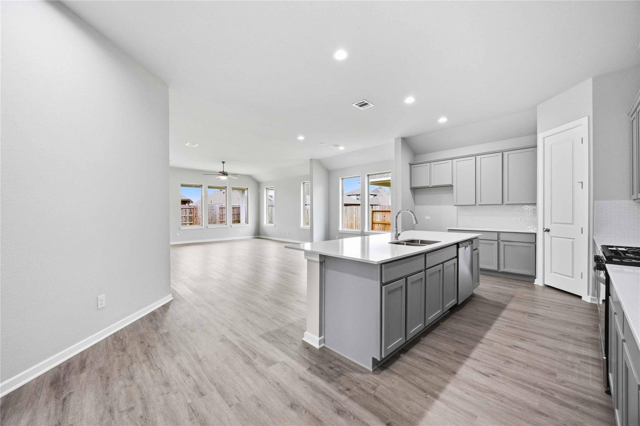 2713 Mackinac Bay Drive