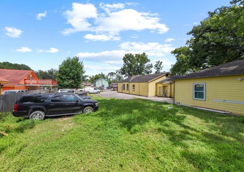 Photo of 0 Appleton St, Houston, TX 77022 (MLS # 30858783)
