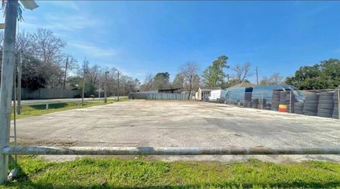 Photo of 0 Tall Timbers Drive, Houston, TX 77070 (MLS # 44640437)