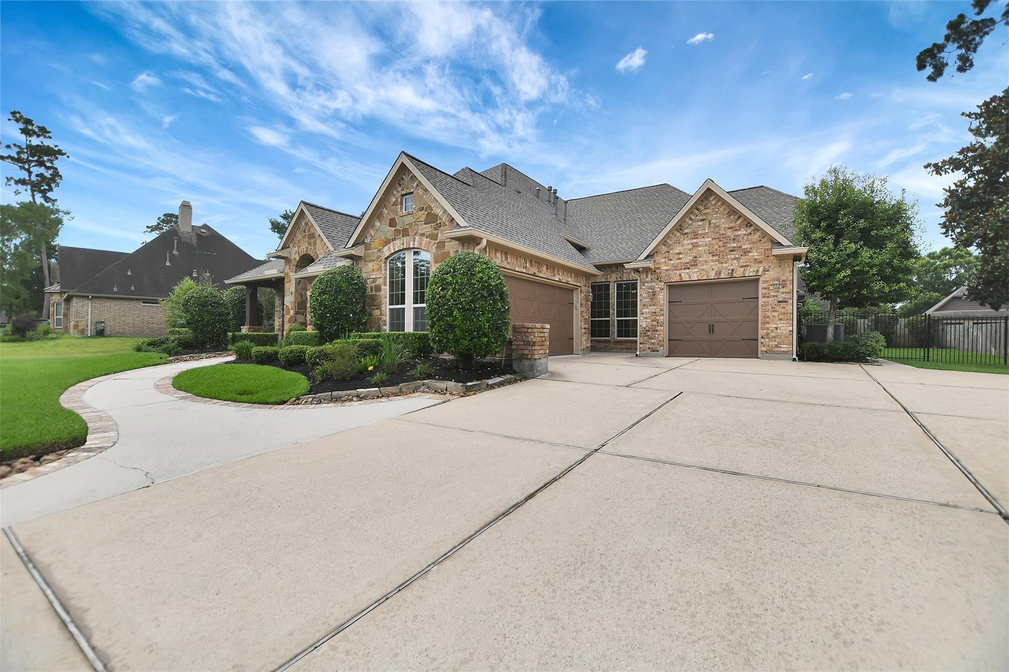 40603 Manor Drive