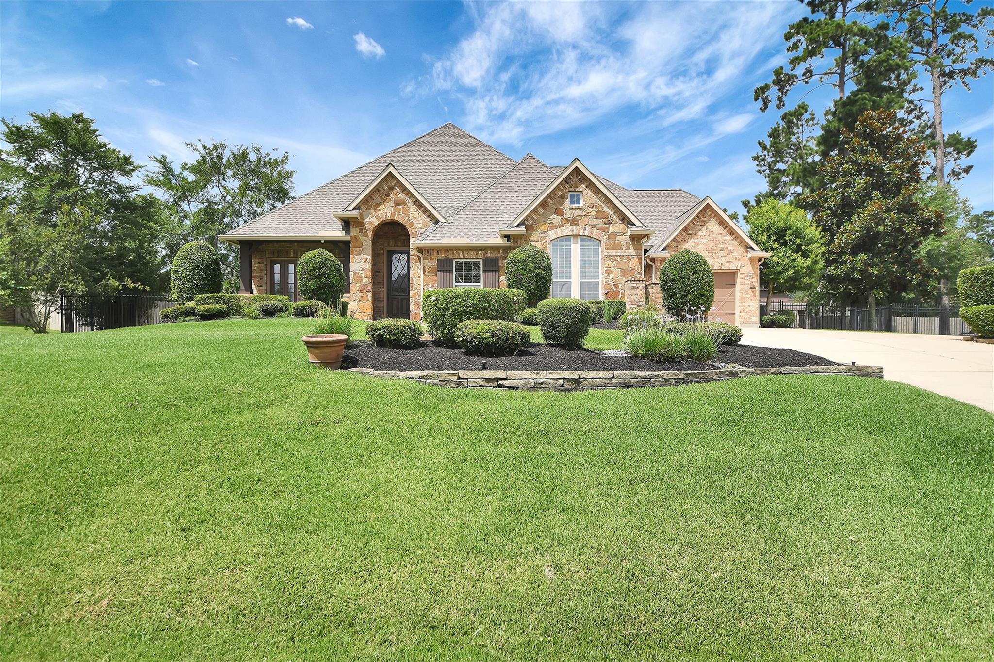 40603 Manor Drive