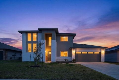 Photo of 6823 Amber Cliff Lane, Richmond, TX 77469 (MLS # 29071487)