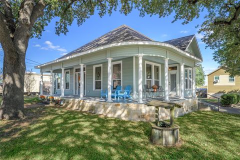 Photo of 1000 N Park Street, Brenham, TX 77833 (MLS # 35585215)