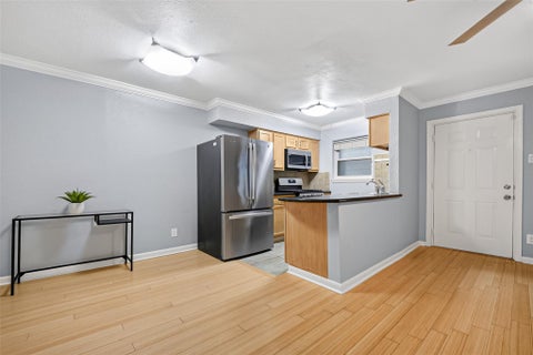 Photo of 1404 Welch Street #7, Houston, TX 77006 (MLS # 51323138)