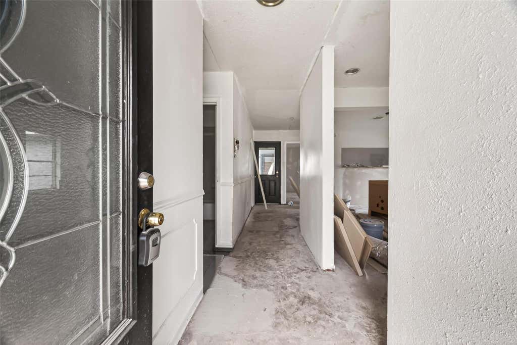 Photo of 6455 Overlook Drive, Houston, TX 77041 (MLS # 47202292)