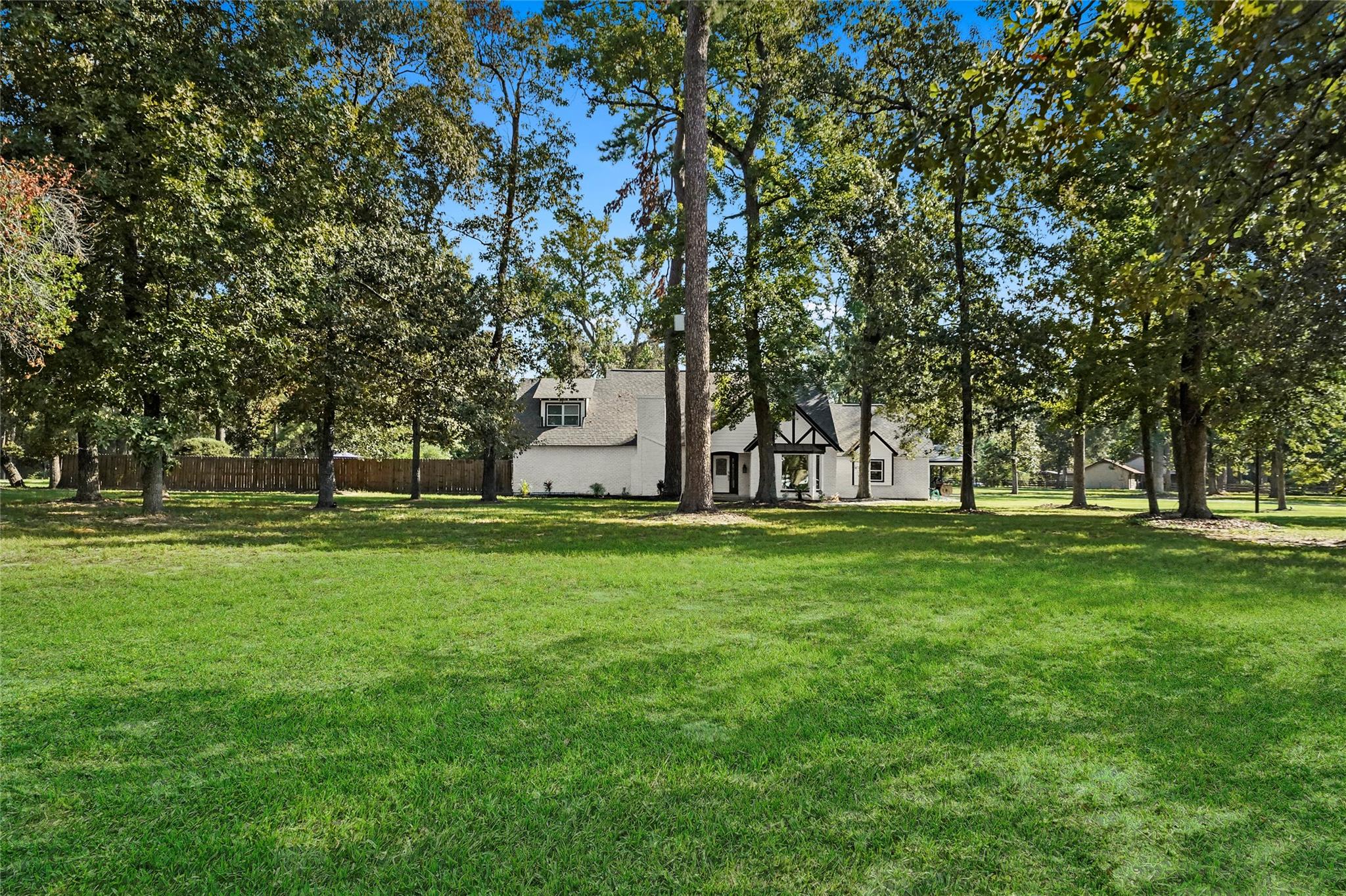 8526 Oakwood Drive