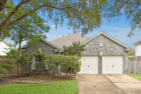 Homes For Rent - 4823 Jaymar Drive<br/> Sugar Land, TX 77479
