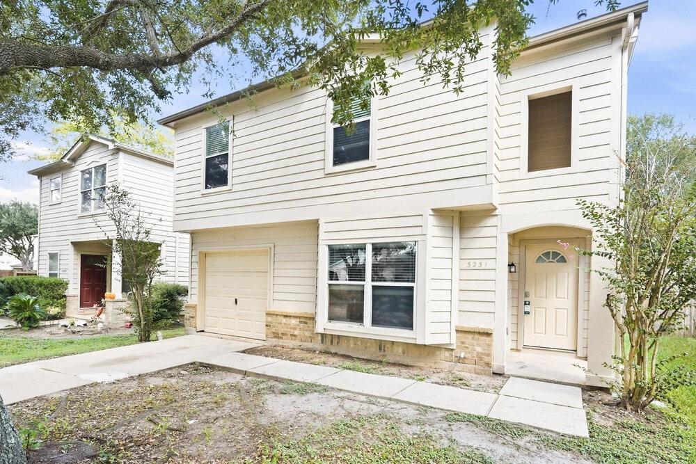 3231 Dartmouth Field Lane