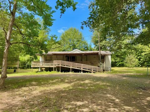 Photo of 127 County Road 4109, Bronson, TX 75930 (MLS # 44029083)