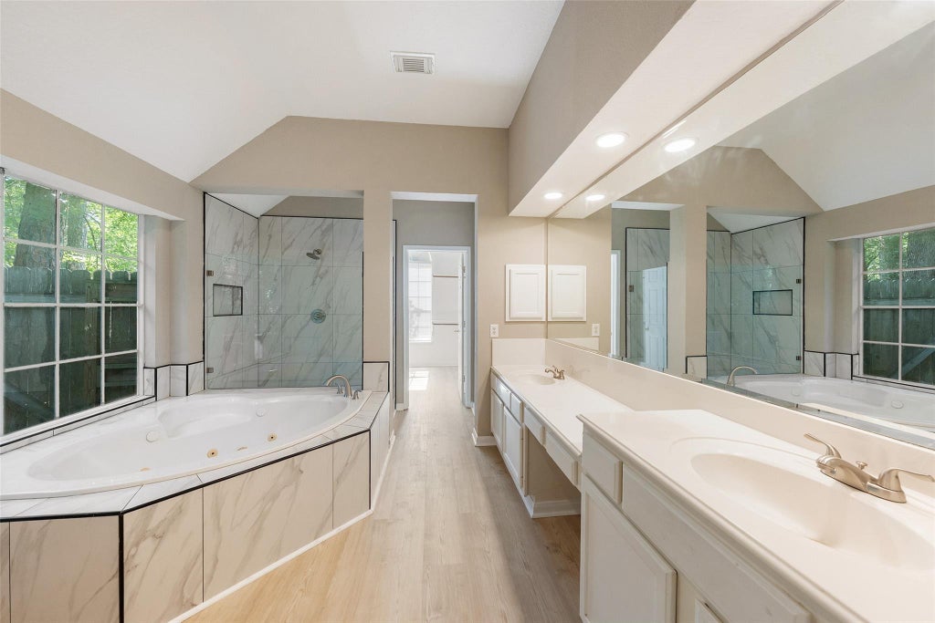 Photo of 4023 N Dawn Cypress Court, Houston, TX 77059 (MLS # 22944605)