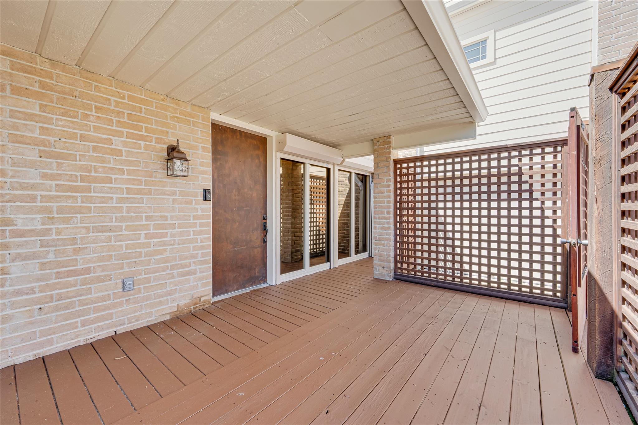 3123 Woodland Court
