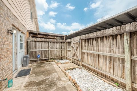 Tiny photo for 6111 Beverly Hill Street #29, Houston, TX 77057 (MLS # 32017636)