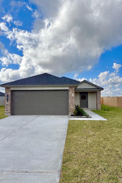 Photo of 1016 Bluegill Drive, Alvin, TX 77511 (MLS # 834608)