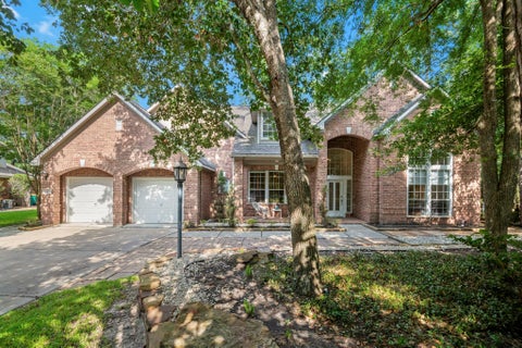Photo of 10 Newland Court, The Woodlands, TX 77382 (MLS # 62657722)