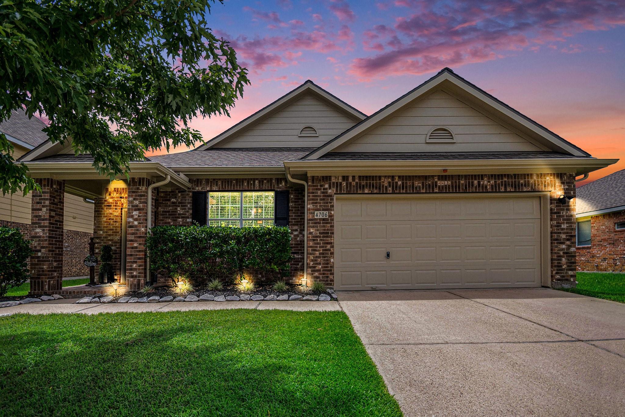 Baytown, Texas 77521, United States, 3 Bedrooms Bedrooms, ,2 BathroomsBathrooms,Residential,Active,166686