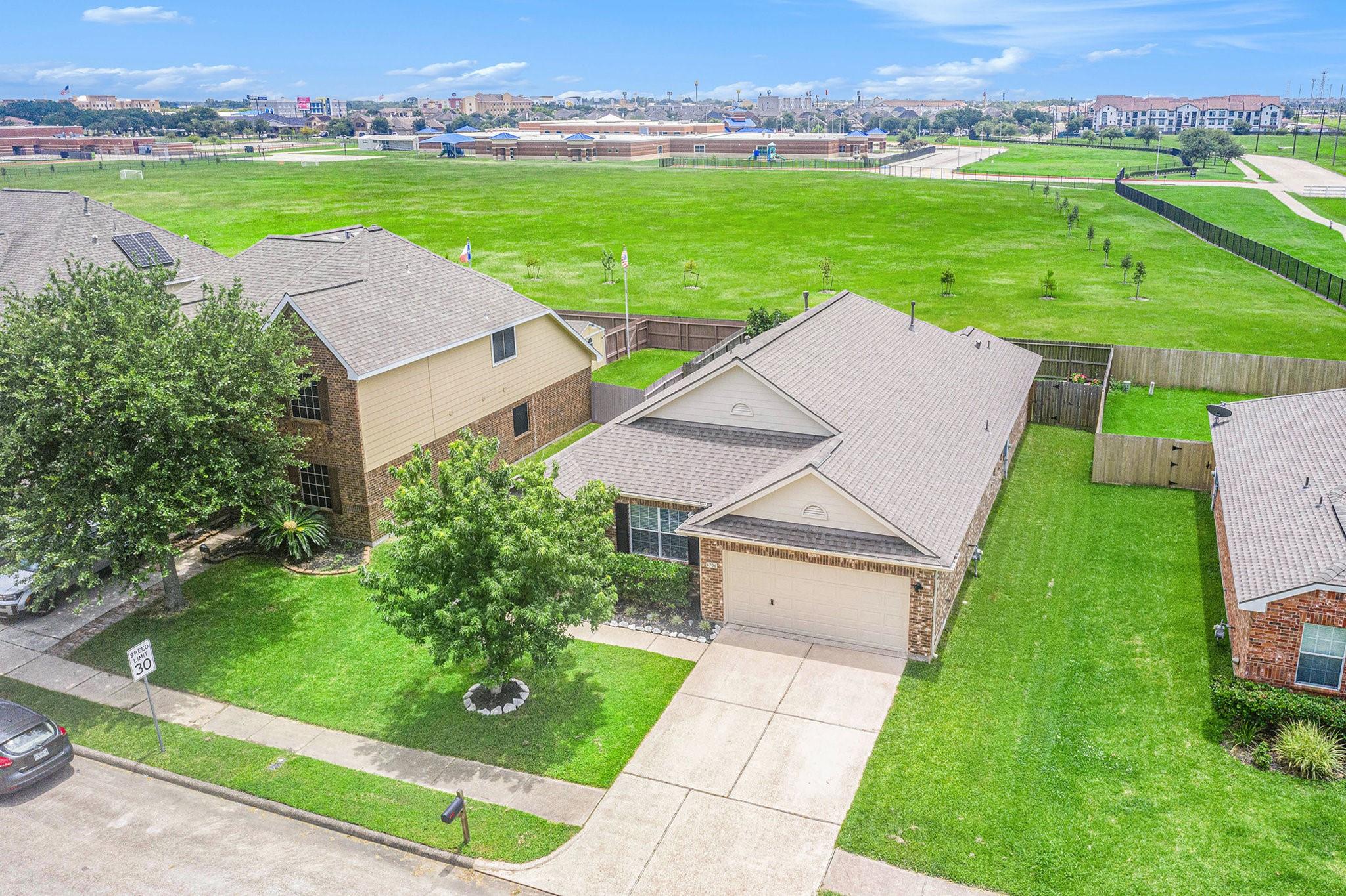 Baytown, Texas 77521, United States, 3 Bedrooms Bedrooms, ,2 BathroomsBathrooms,Residential,Active,166686