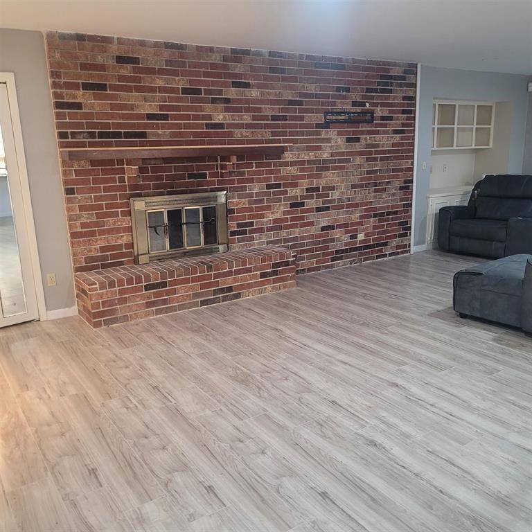 3106 Oakmont Dr
