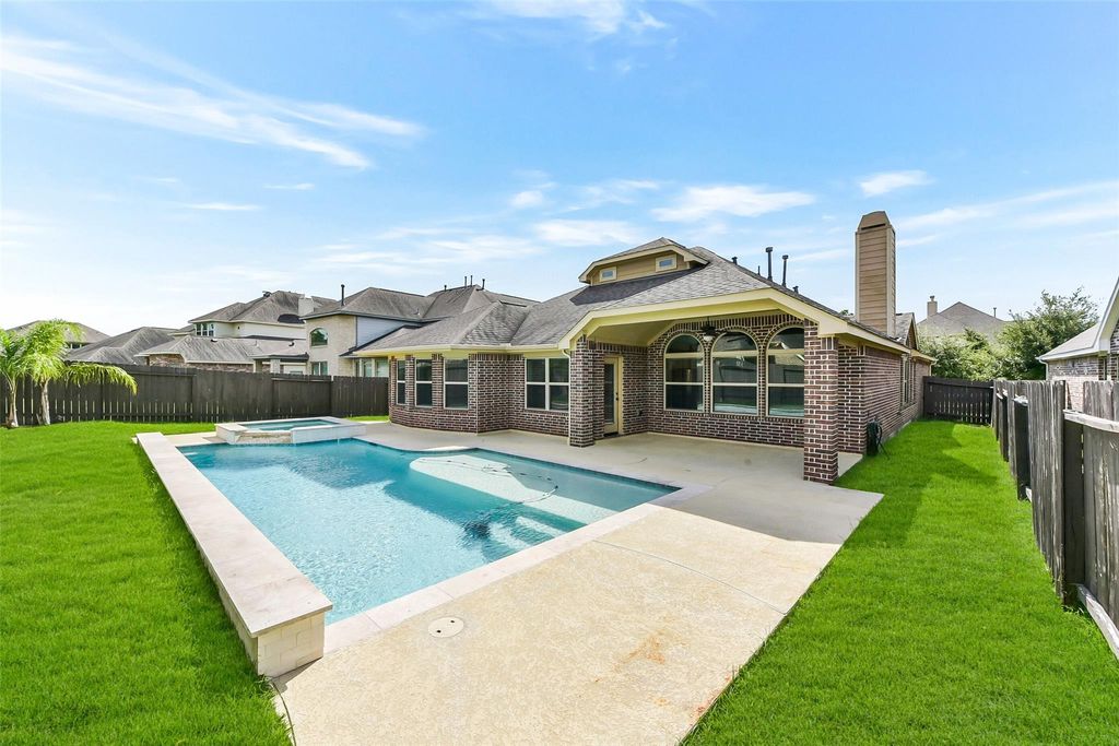 Photo of 16718 Lake Limestone Lane, Houston, TX 77044 (MLS # 44263106)