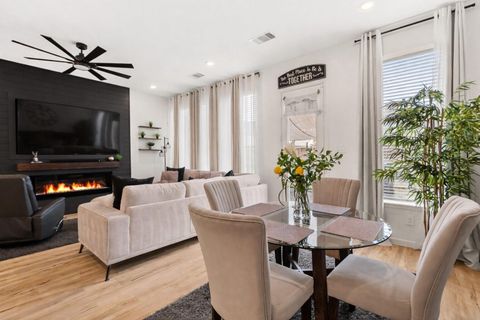 Photo of 641 Royal Arch Drive, Conroe, TX 77304 (MLS # 51417164)