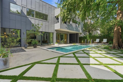 Photo of 2412 Helena Street, Houston, TX 77006 (MLS # 82474501)