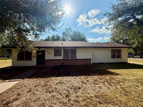 Photo of 1633 Jones Street, Rosenberg, TX 77471 (MLS # 70433731) Photo of 1633 Jones Street, Rosenberg, TX 77471 (MLS # 70433731)