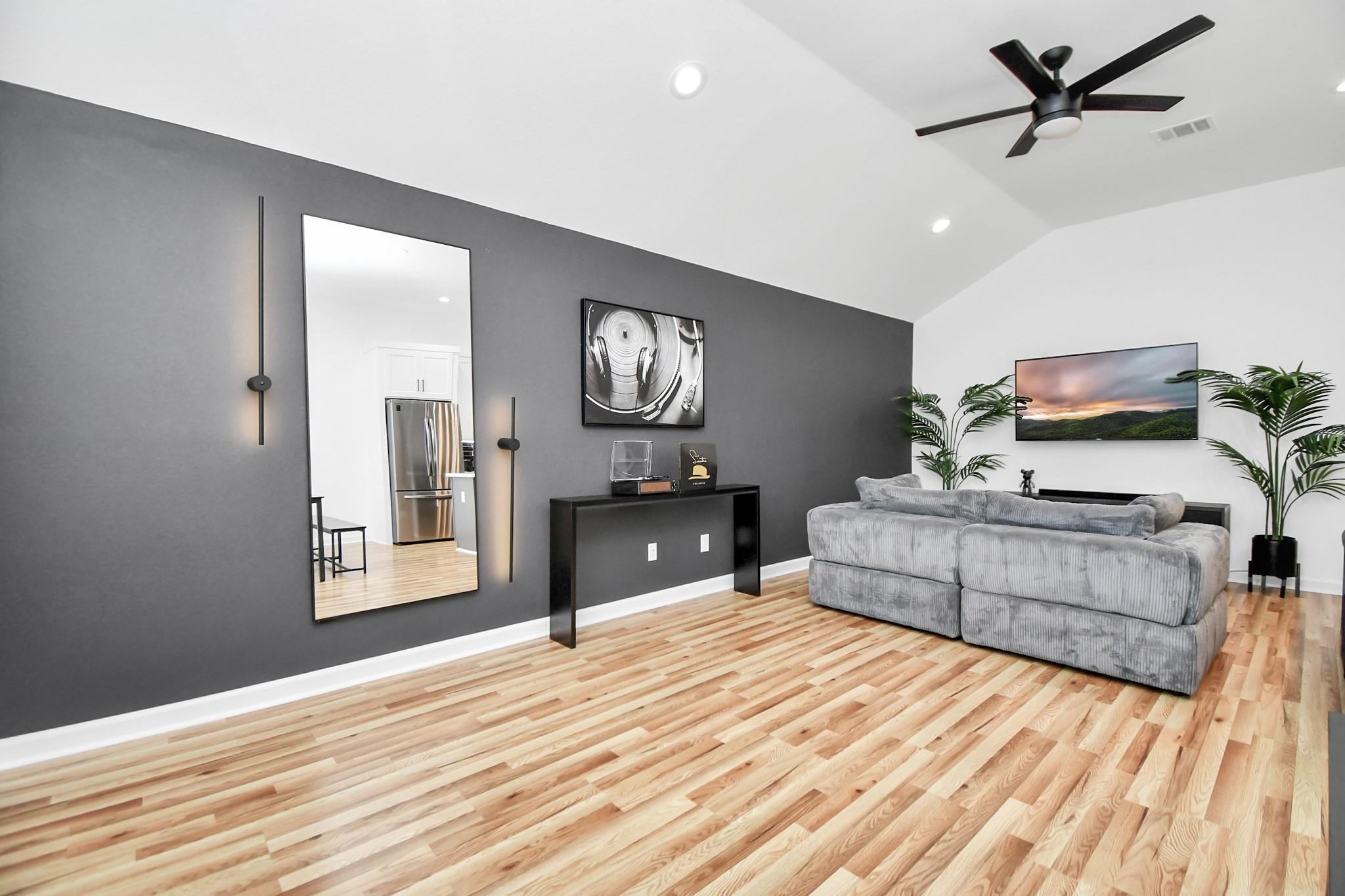 5125 Chennault Street A/B