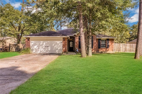 Photo of 914 Mesquite Drive, Magnolia, TX 77354 (MLS # 40144100)
