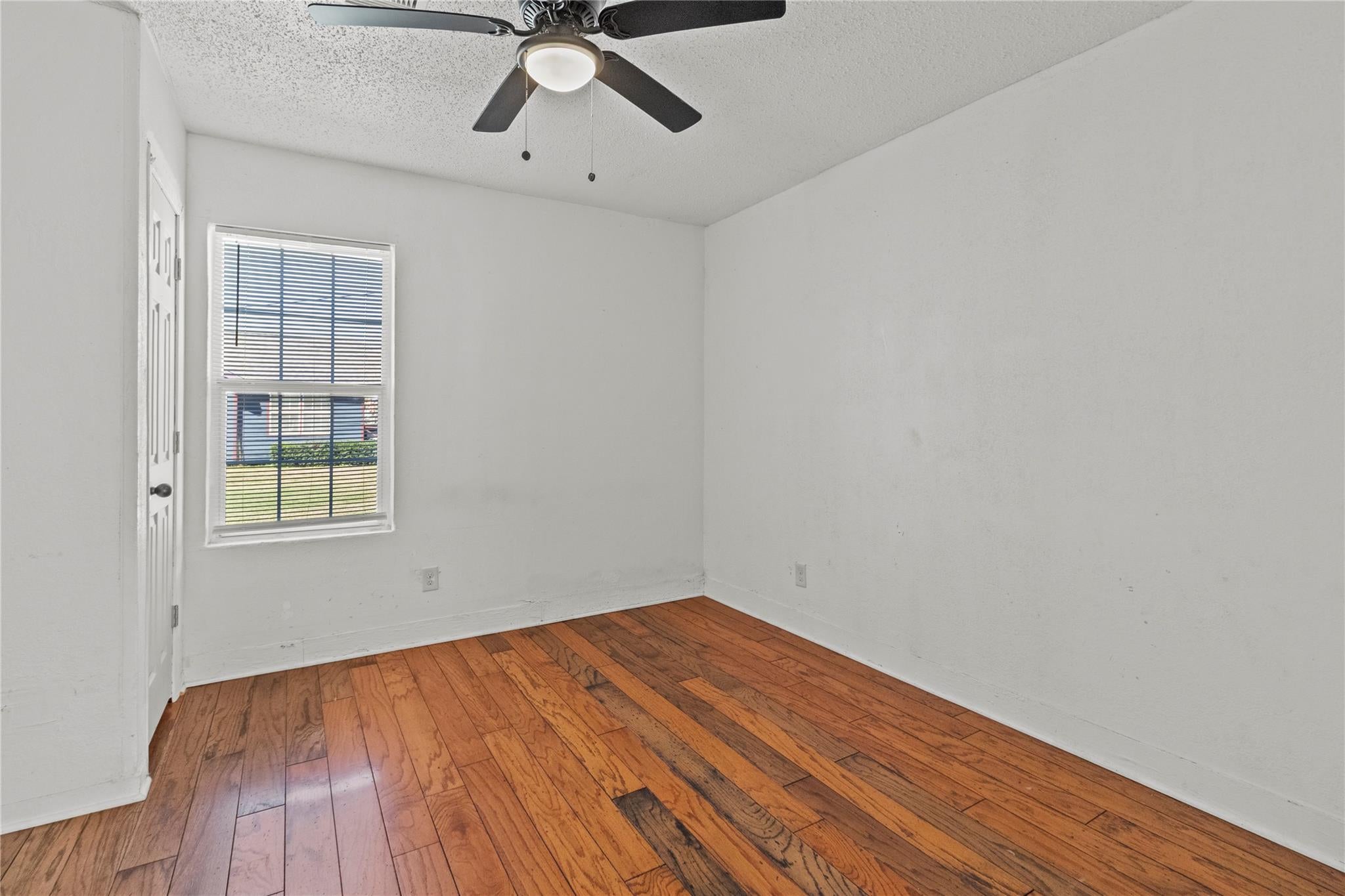 317-319 E B Street