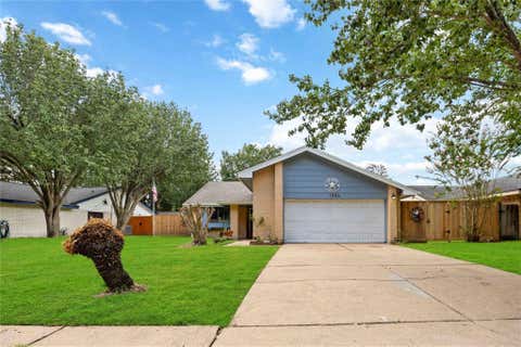 Homes For Sale - 7906 El Capitan Drive<br/> Houston, TX 77083