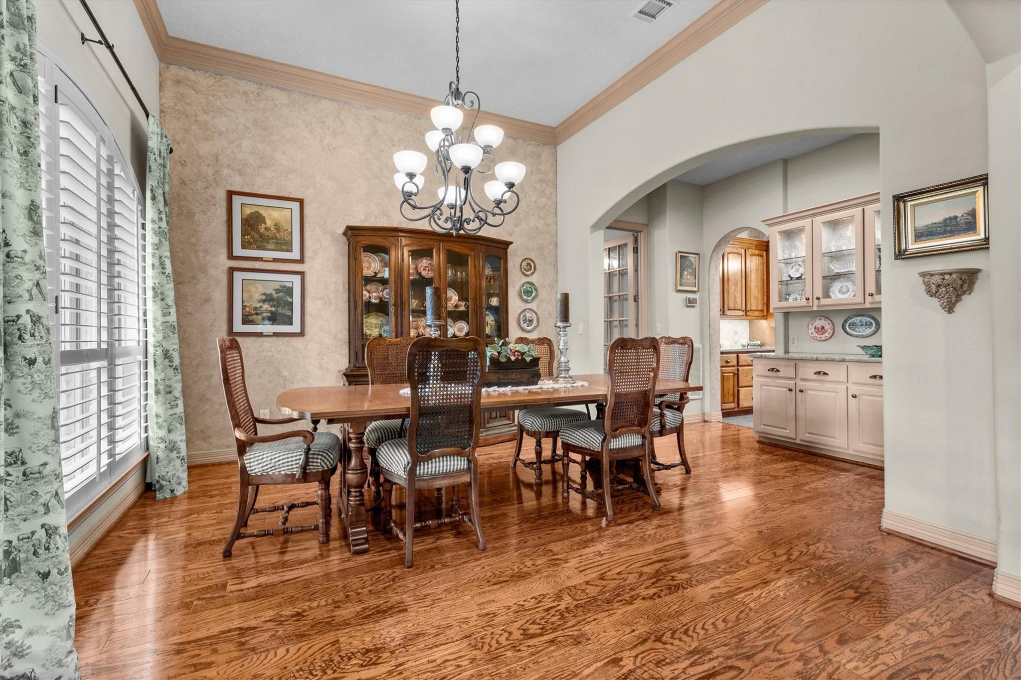 28523 Wild Oaks