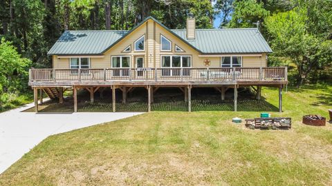Photo of 480 Caney Creek Drive, Livingston, TX 77351 (MLS # 4981650)