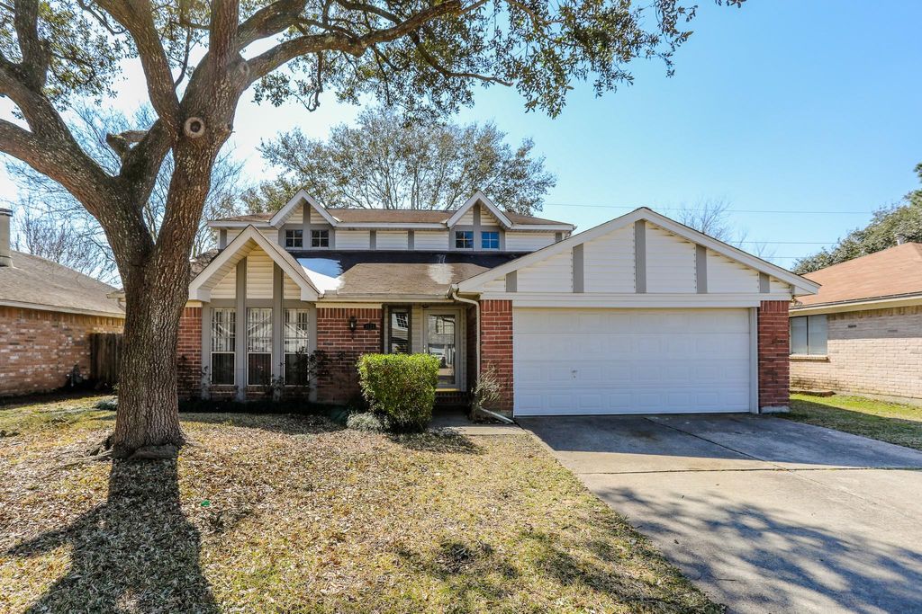Photo of 8123 Big Oak Trail Drive, Houston, TX 77040 (MLS # 52009539)