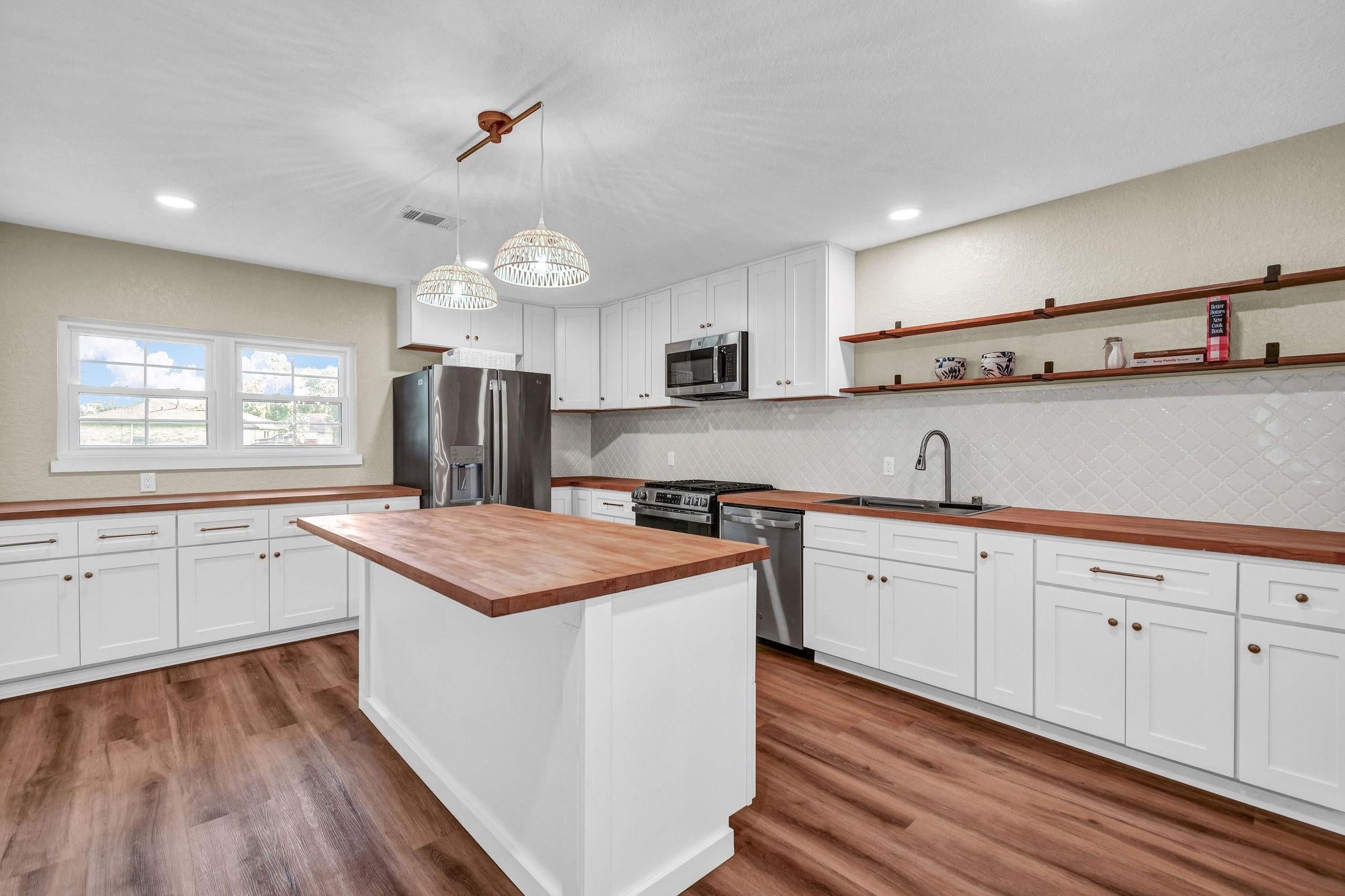 5438 Novak Court