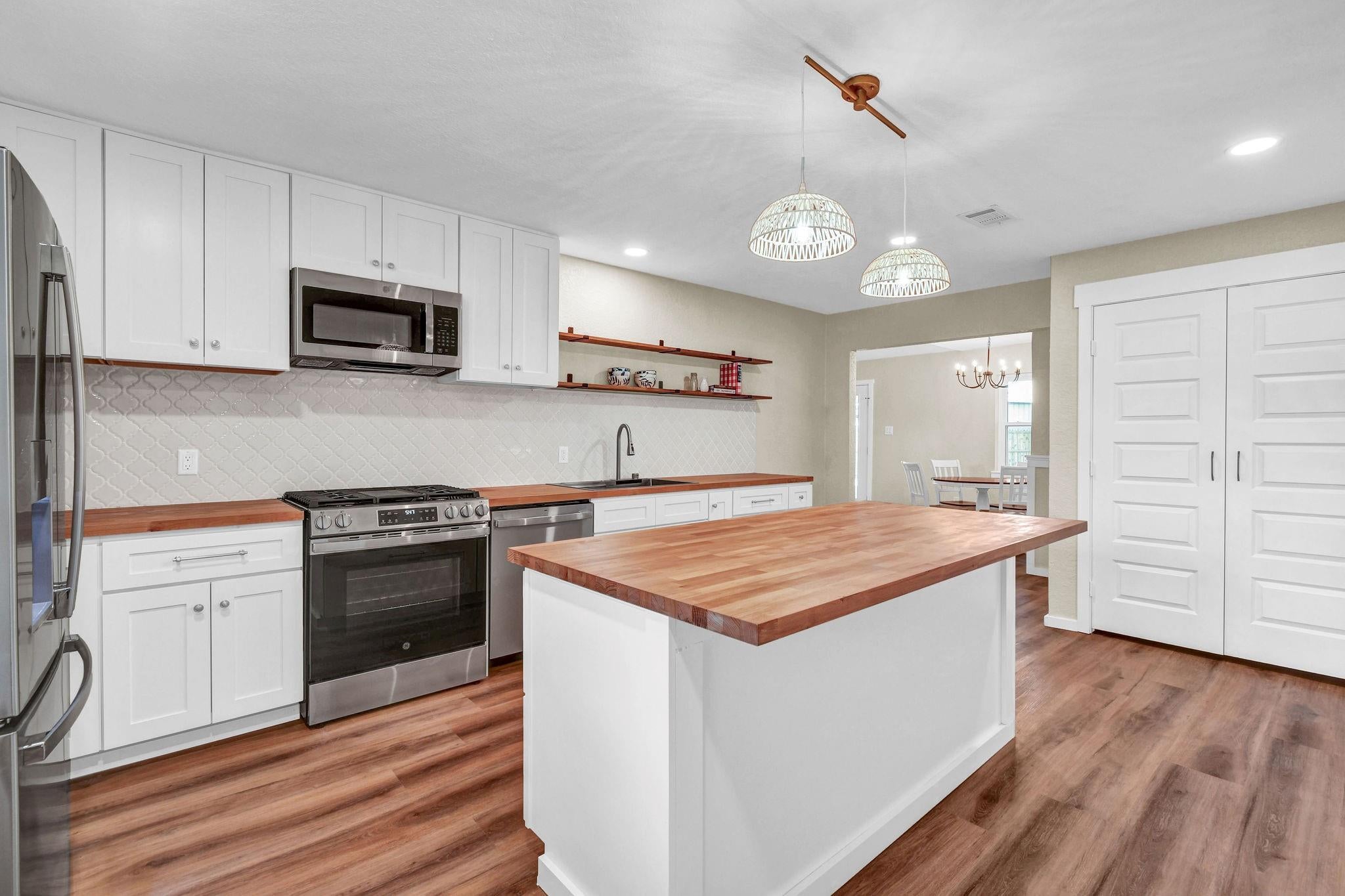 5438 Novak Court