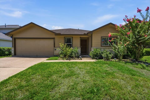 Photo of 2831 Meiko Drive, Houston, TX 77045 (MLS # 61855221)