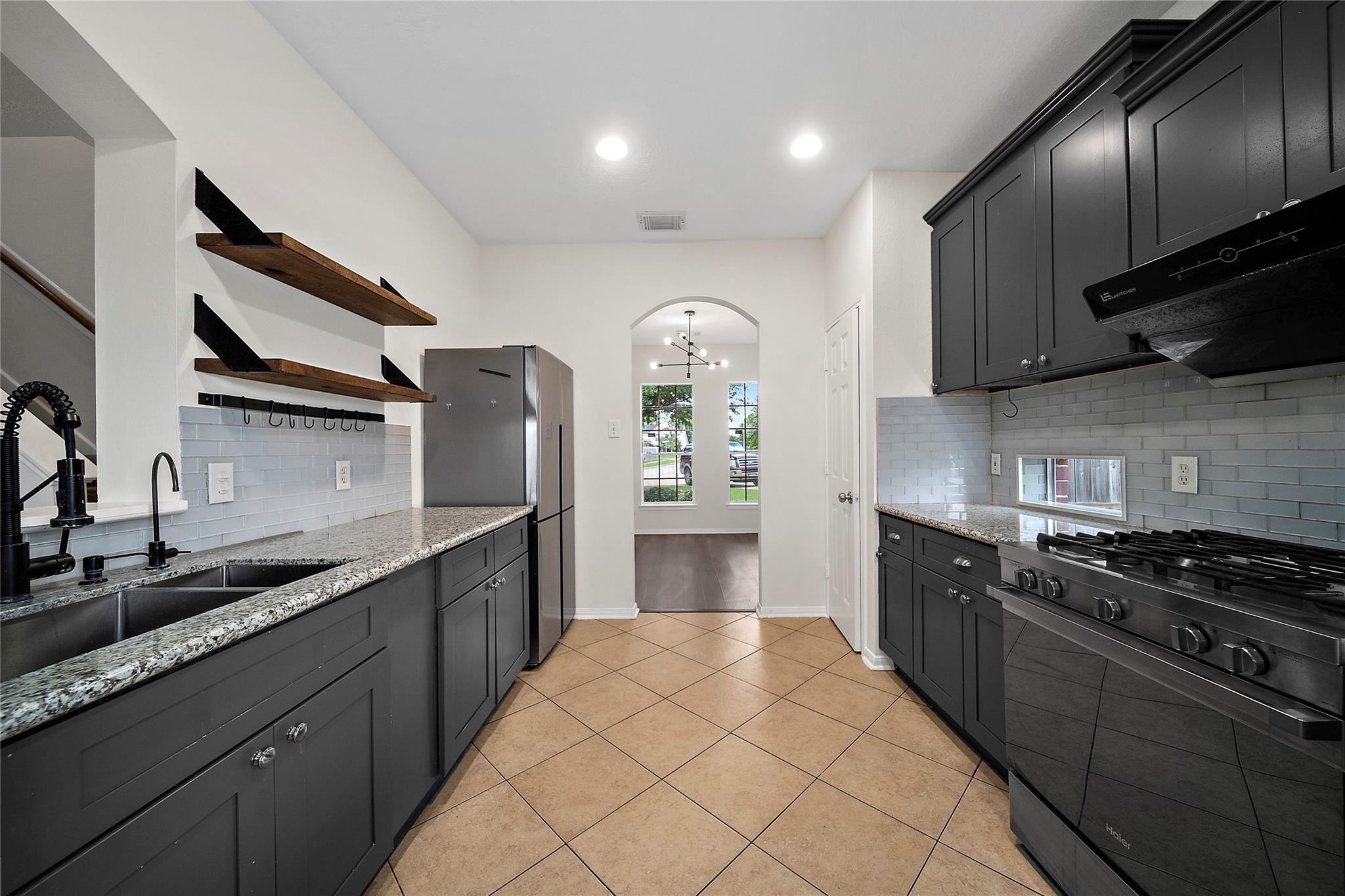 3122 Glen Cullen Lane