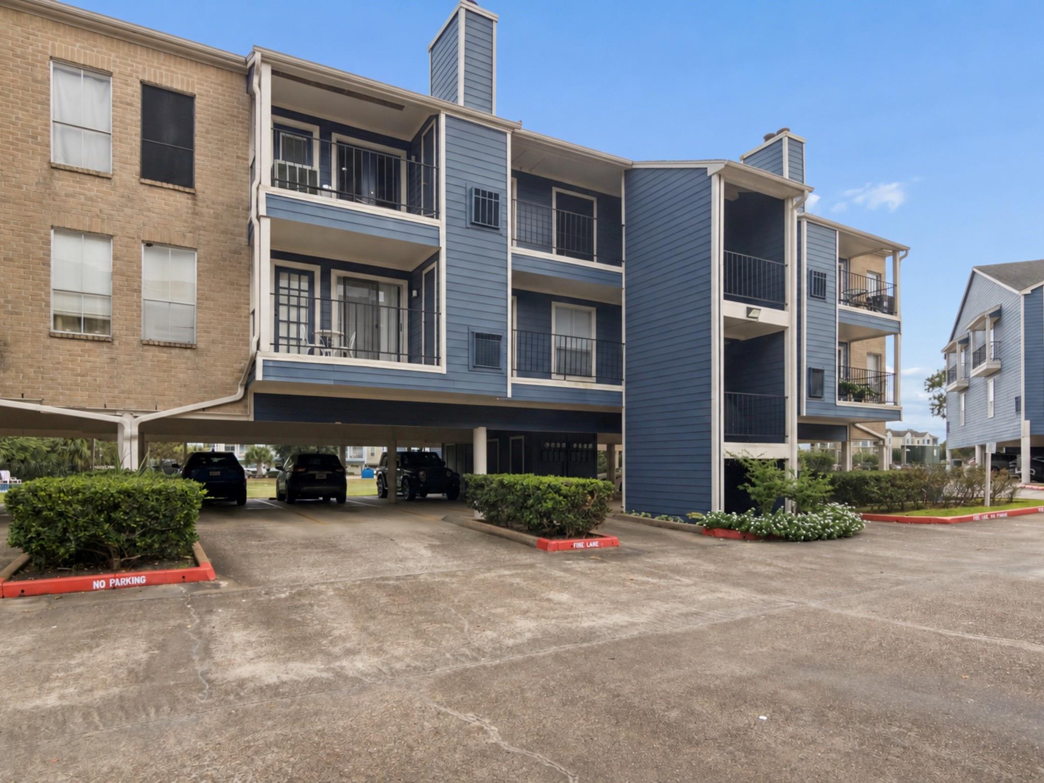 18519 Egret Bay Boulevard 1906