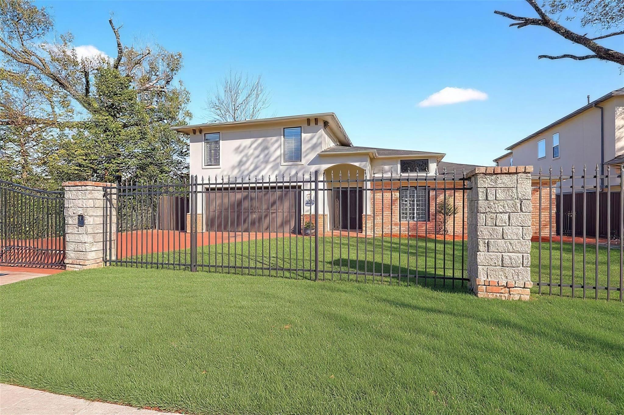 1514 Jacquelyn Drive