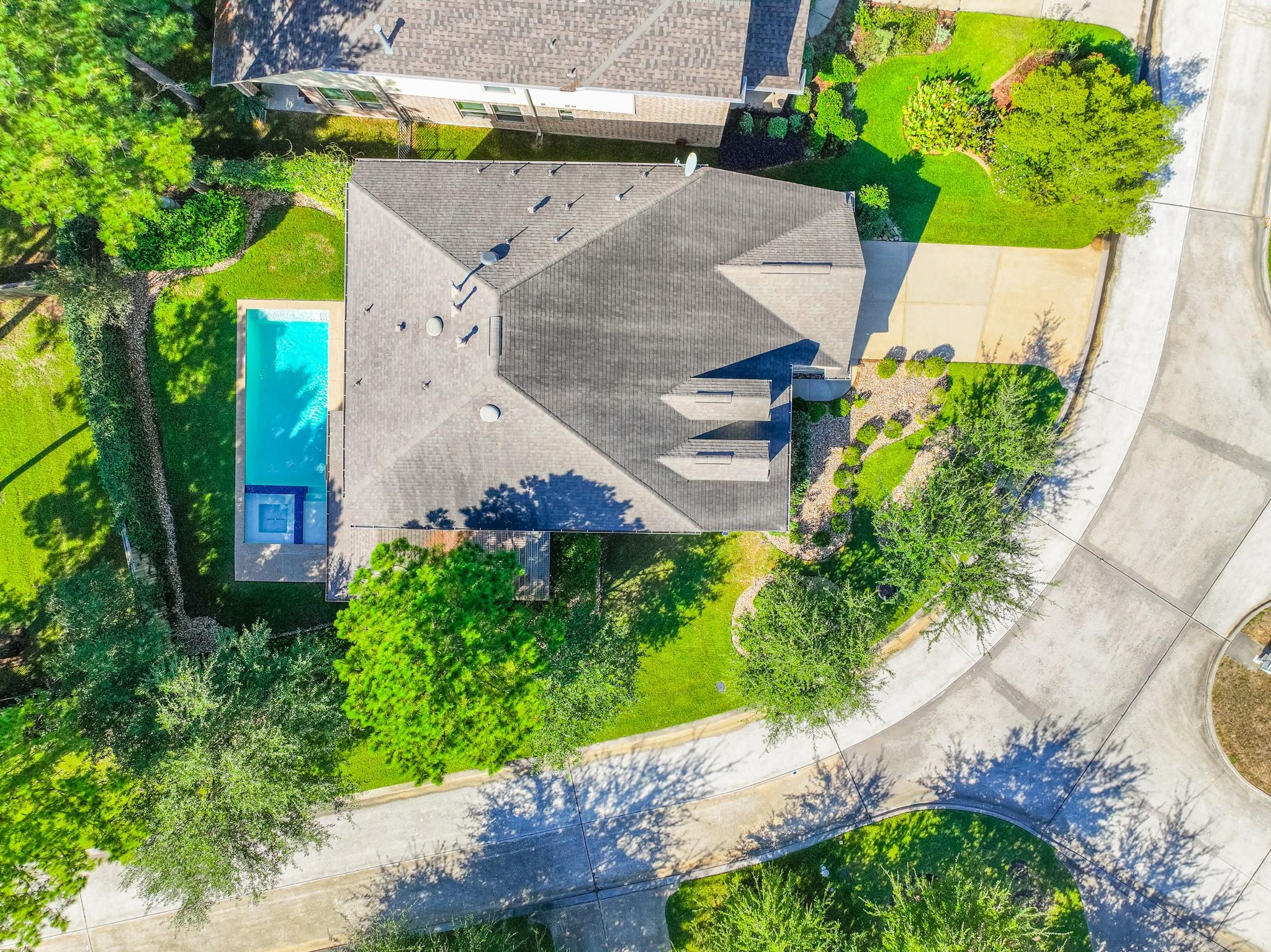 27 E Wolf Cabin Circle