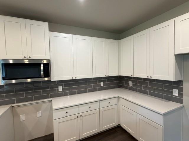 622 Pine View Circle