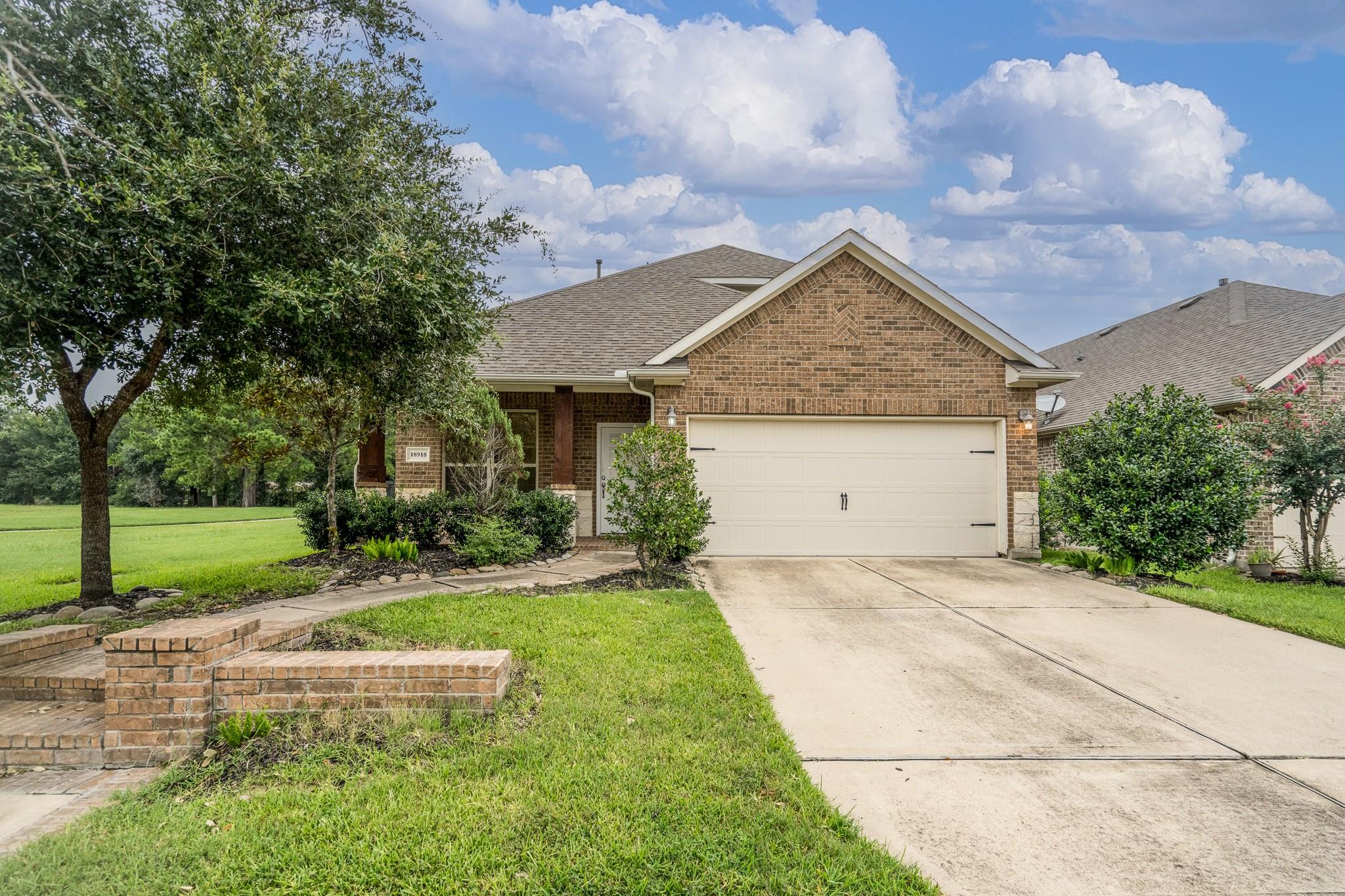 18918 Cove Pointe Dr