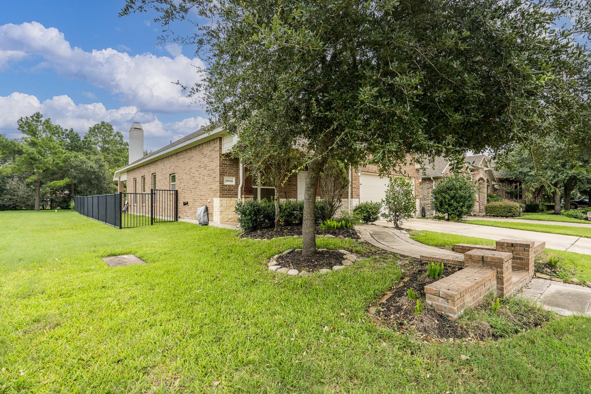 18918 Cove Pointe Dr