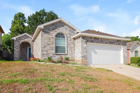 Photo of 2309 Highland Crossing Drive, Conroe, TX 77304 (MLS # 77679092)