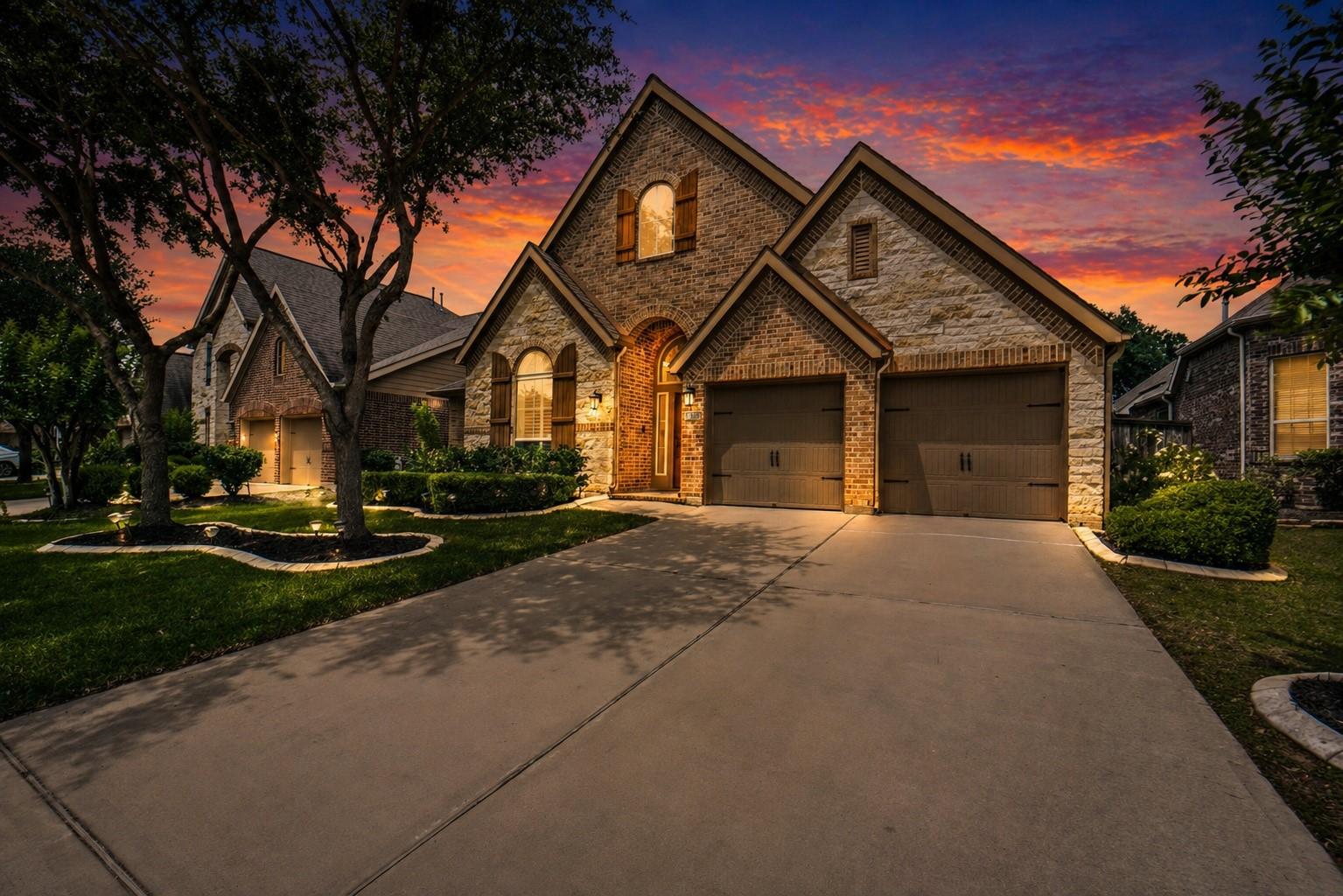 28710 Hemlock Red Court