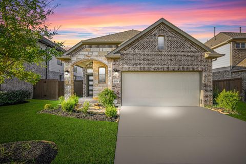 Photo of 23210 Penstemon Trail, Katy, TX 77493 (MLS # 40621063)